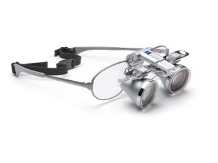 Lupe Zeiss EyeMag Smart cu Sistem iluminare EyeMag Light II